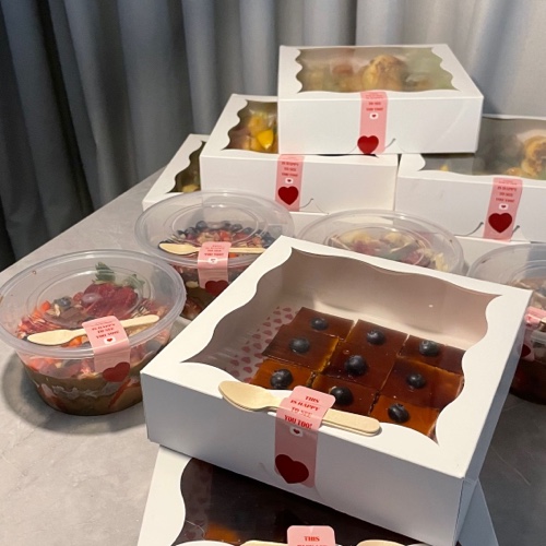 حلويات وفطايره نوره