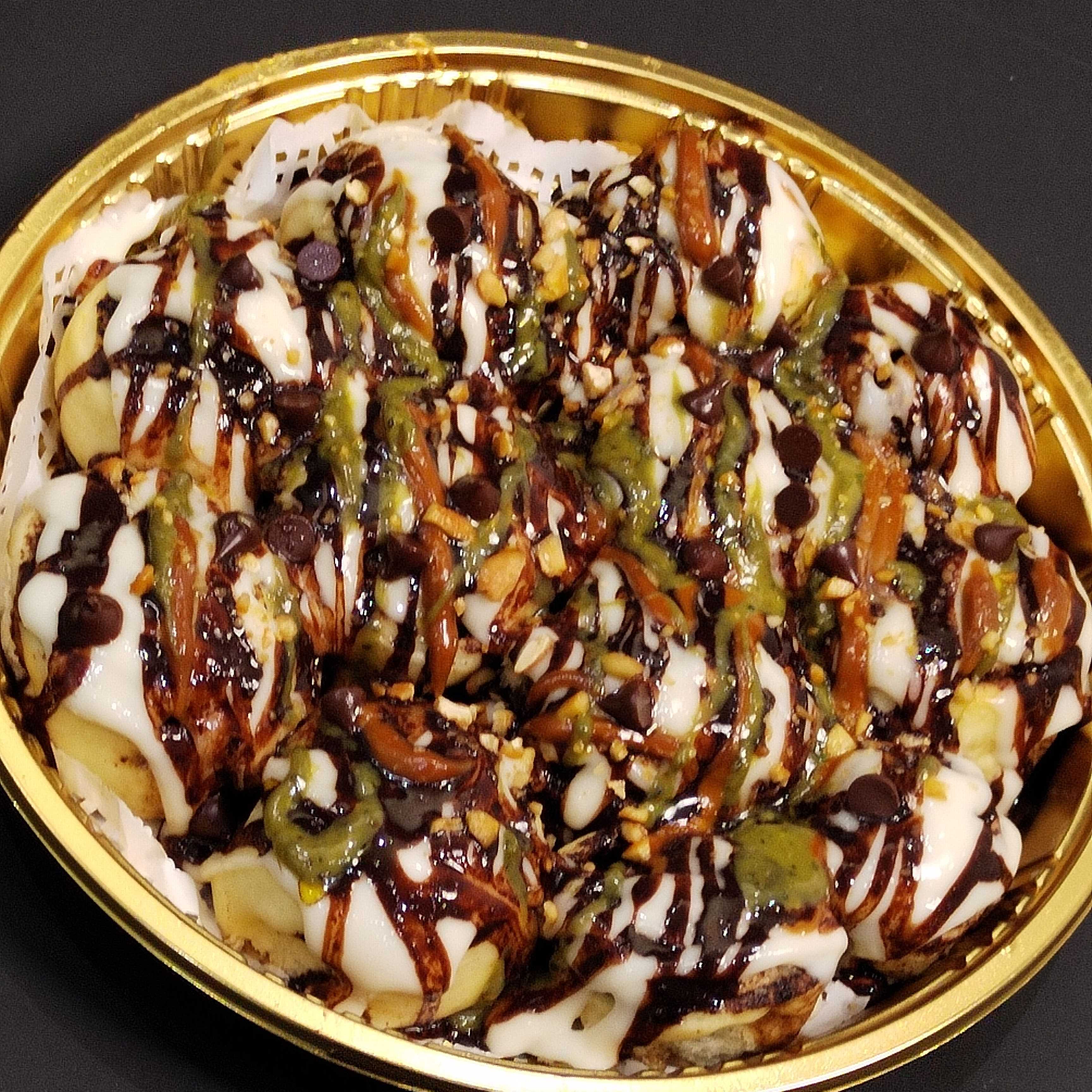 سينبون راائع وغيمه وطريه جدا وطازج ومغرق بالصوووص.