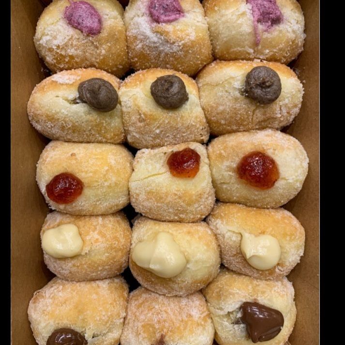 #دونات_محشي#طعم _لا _يوصف#كريمه#فراوله كاسترد#نوتيلا#شكلاته_بندق#شغل_ بيت اطلب الان😋