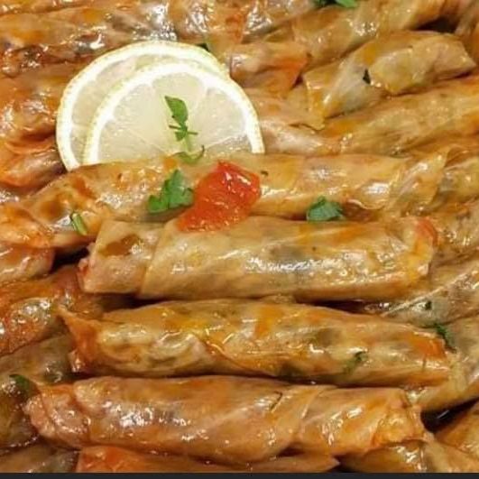 ملفوف محشي  
قربت الشتويه محتاج طبق يدفيك وبنفس الوقت لذيذ الخيار الصح ملفوف محشي طبق ساخن #لذيذ#خرافي#نظافه#شغل_بيت اطلب الان😋