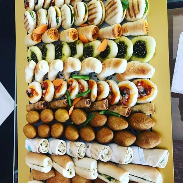 فطاير ومناقش