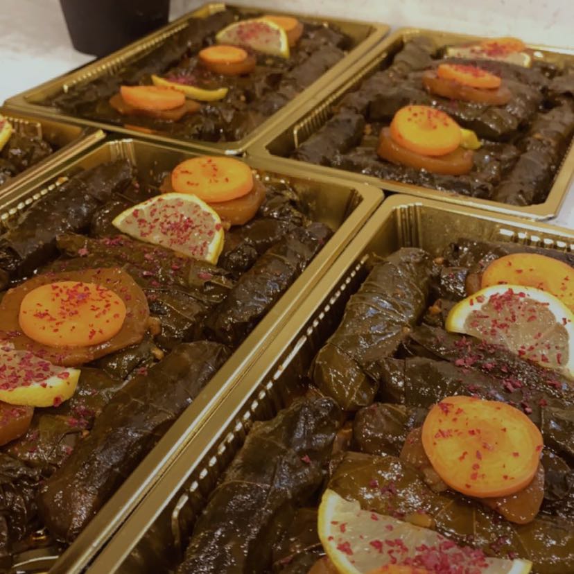 ورق عنب حامض بدبس الرمان