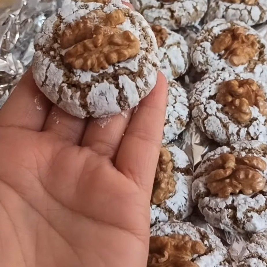 حلوه لوز وجوز من أروع ما يكون
