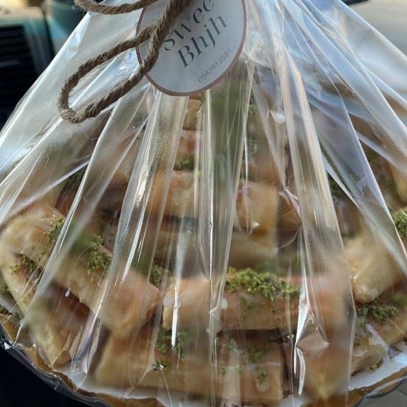 يصنع بحُب ❣️