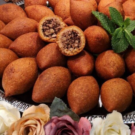 كبه محشية في اللحمه المفرومه والمكسرات