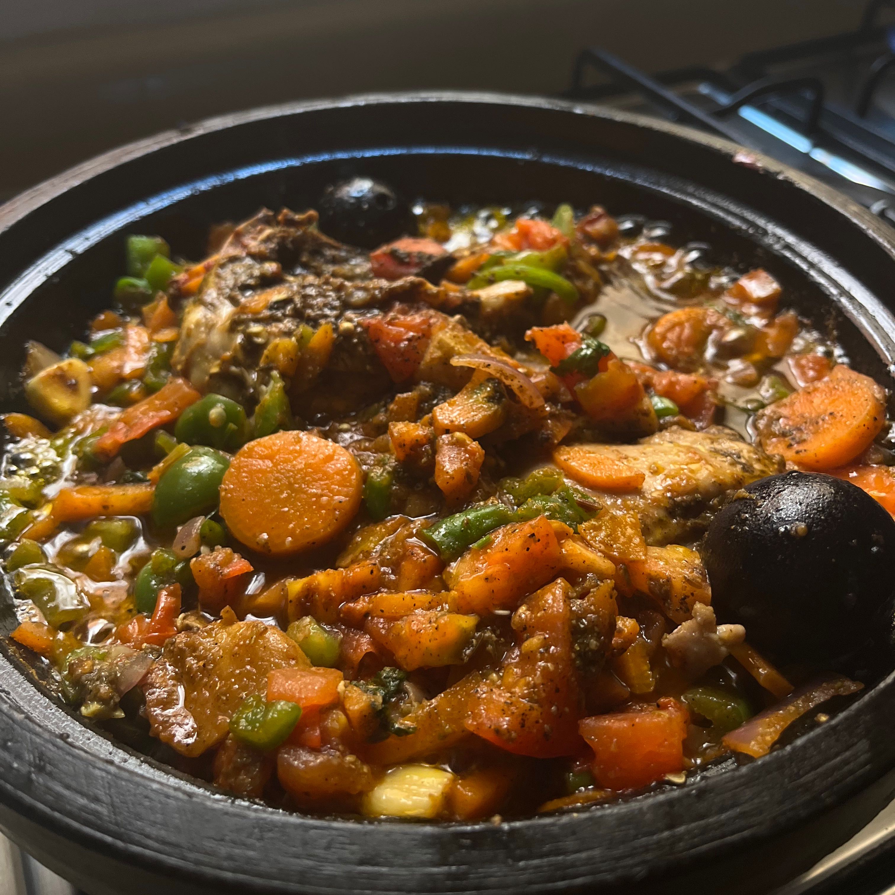 ايدام دجـاج بالخضار 
نص دجـاج:25﷼
حبه دجـاج:50﷼