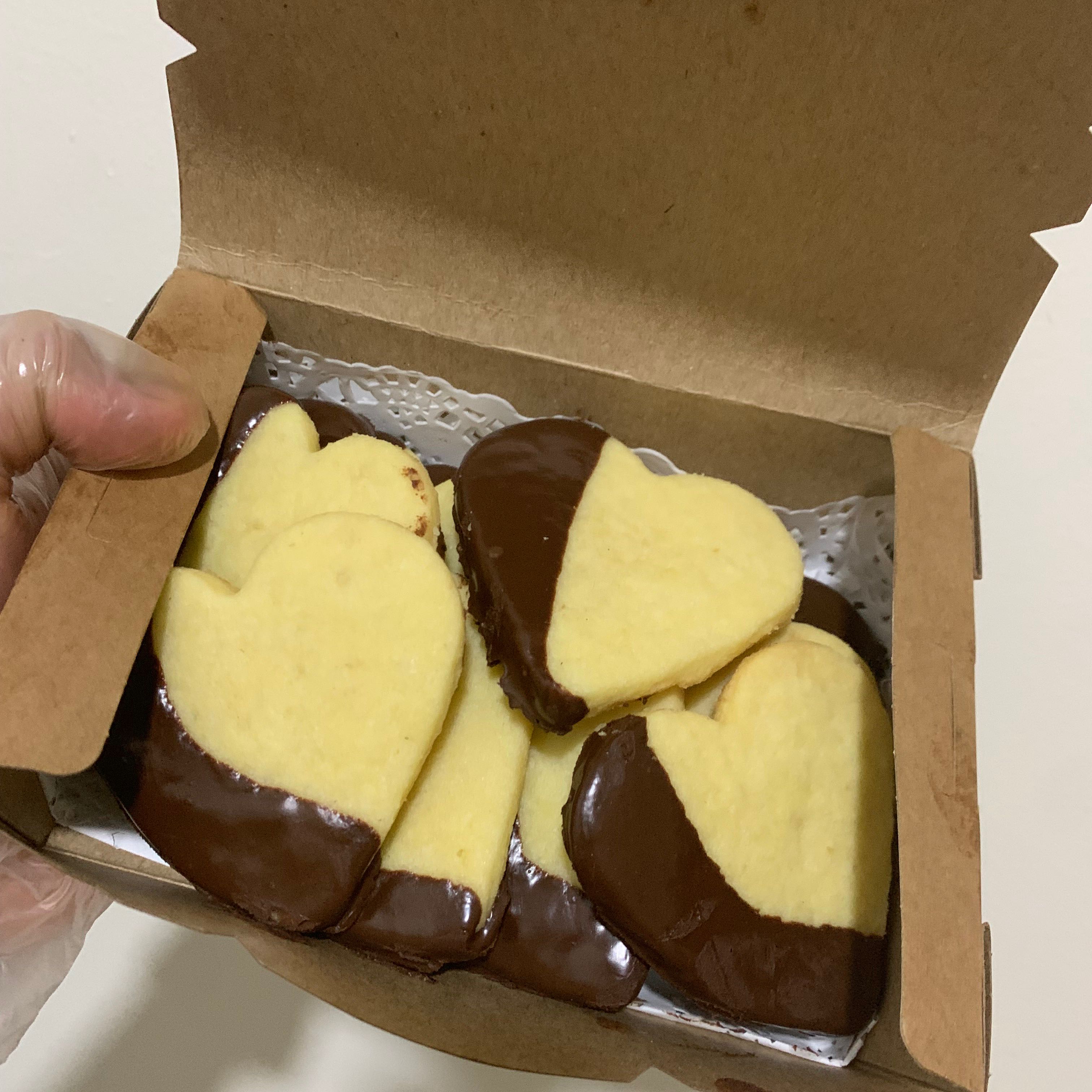 Vintage sense 
A delightful butter cookie dipped in dark chocolate