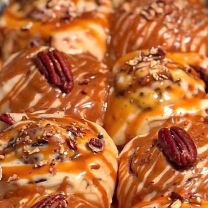 سينابون رول ١٢حبه مع صوص والمكسرات