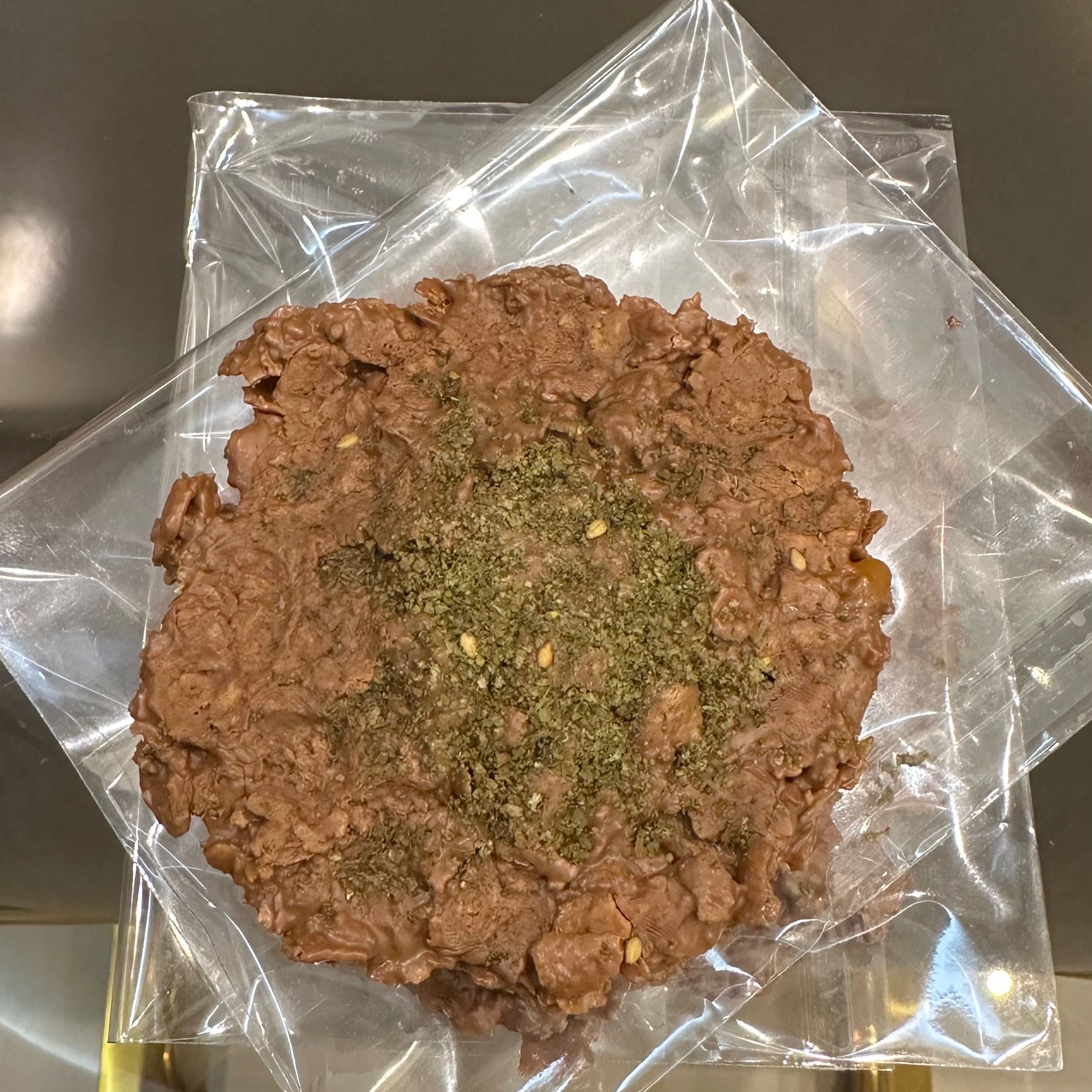 كرانشي شوكليت بالحبه حجم كبير