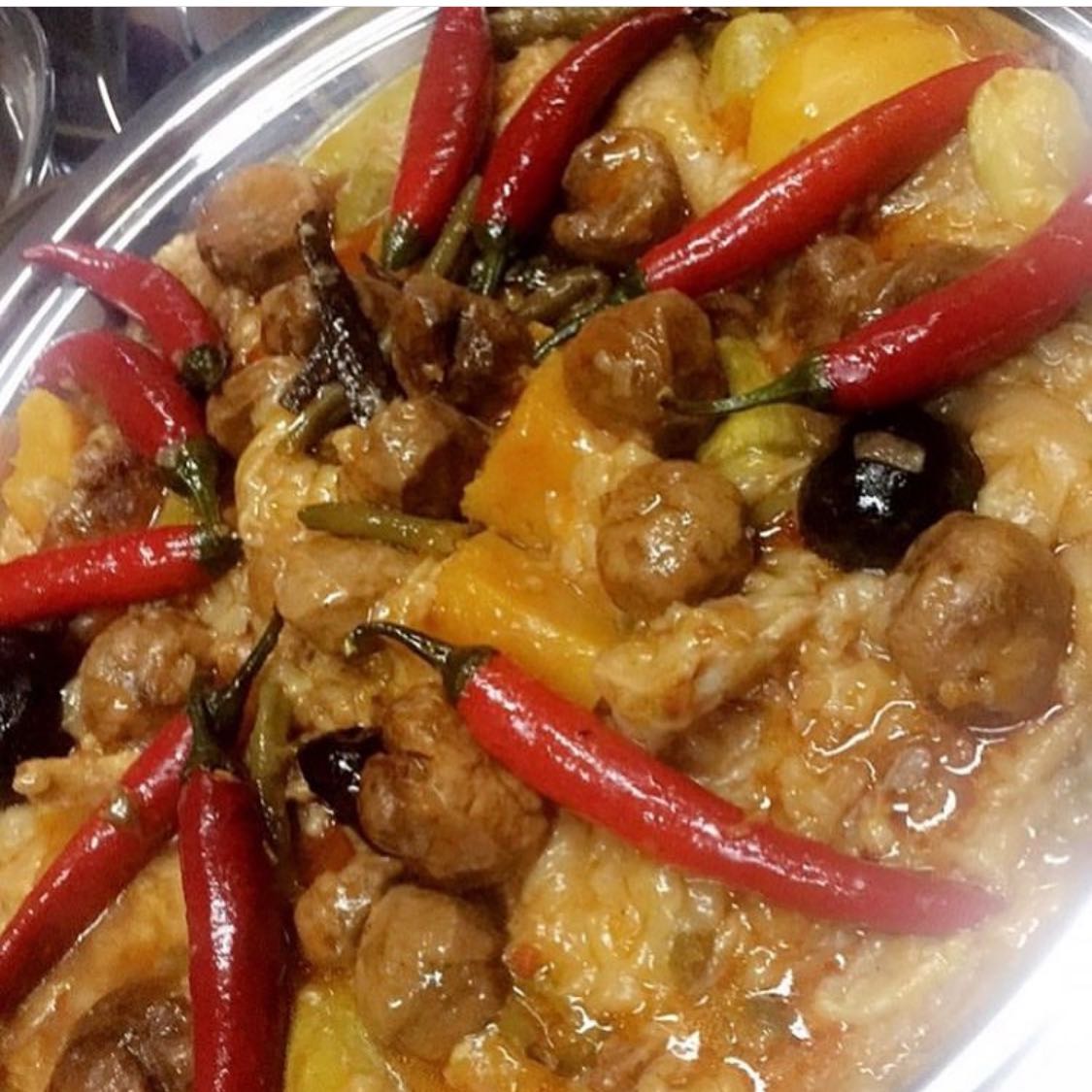 مرقوق لحم وخضار وفقع