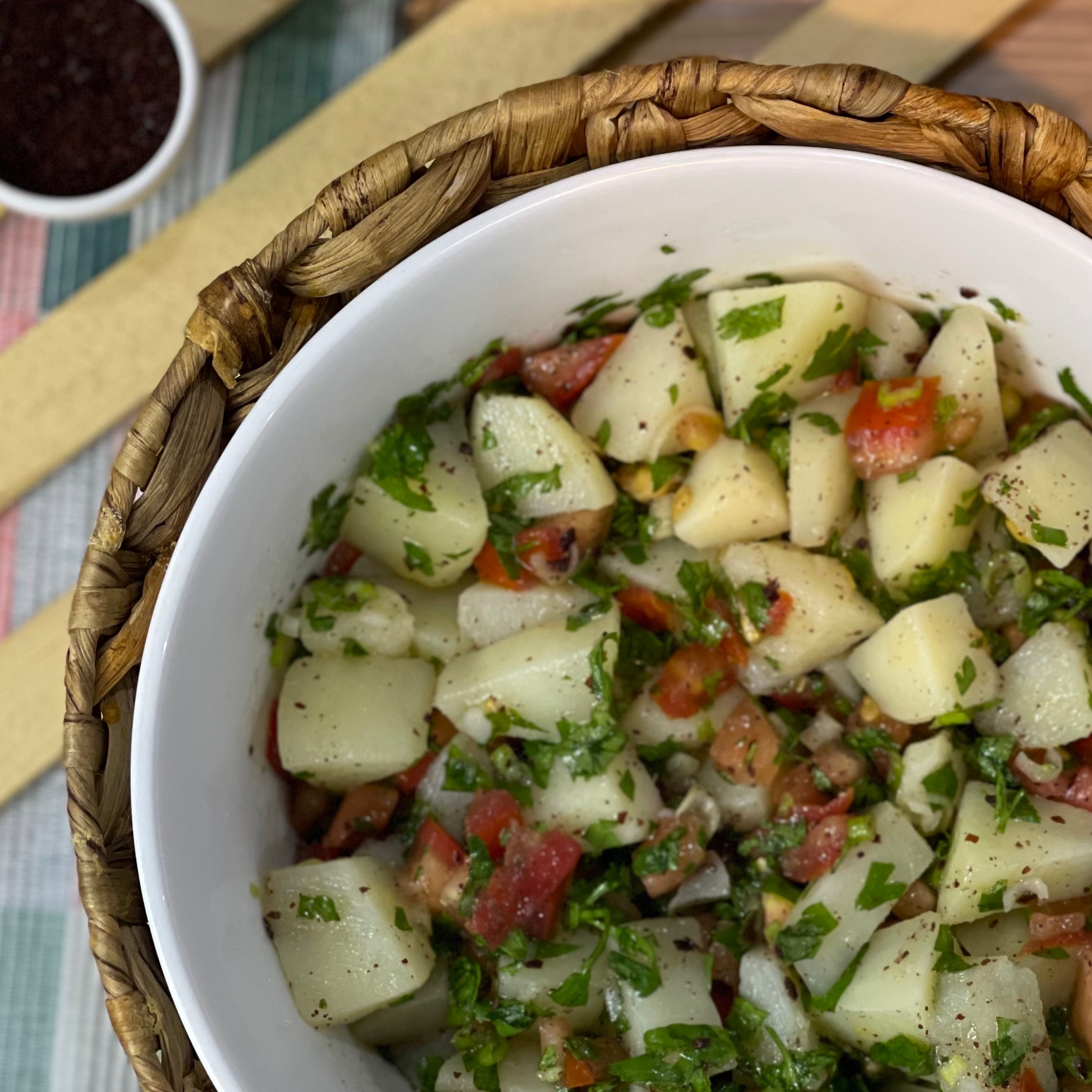 سلطة البطاطس بالليمون