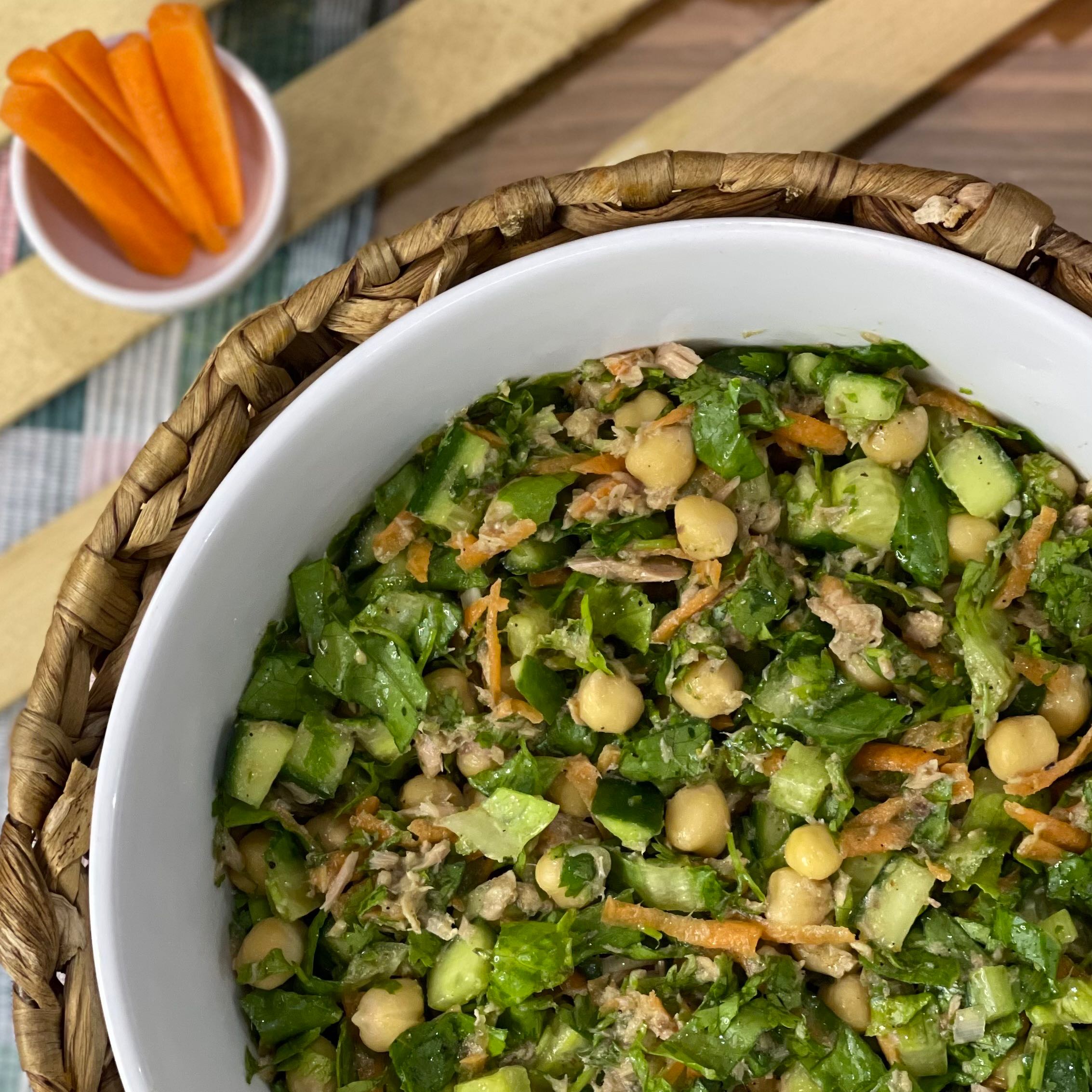 سلطة التونة