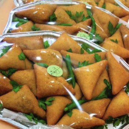 سمبوسة عجينه بحشوة الدجاج المميزه