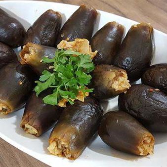 باذنجان محشي بكل أنواعه
(عادي ،صلصة البندوره)
#محاشي#باذنجان_محشي