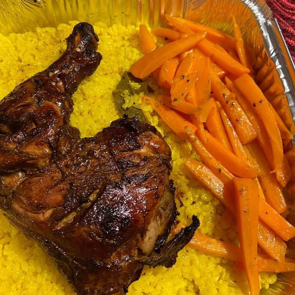 وجبه فردية .فراخ محمرة خضار سوتي و رز