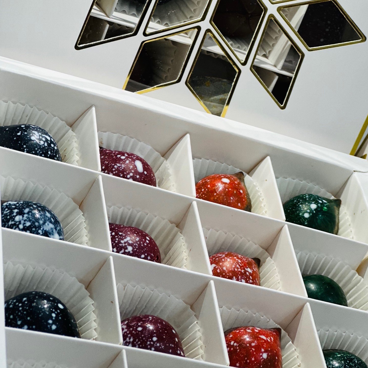 شوكولا بلجيكي مميز ولذيذ درجة اولى