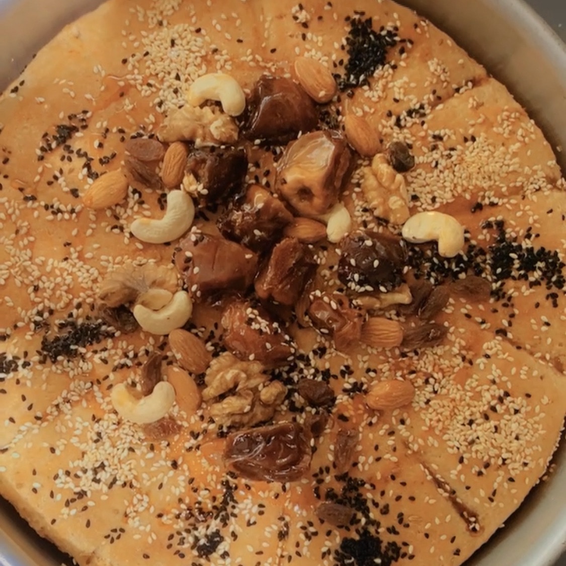 ملة بالمكسرات