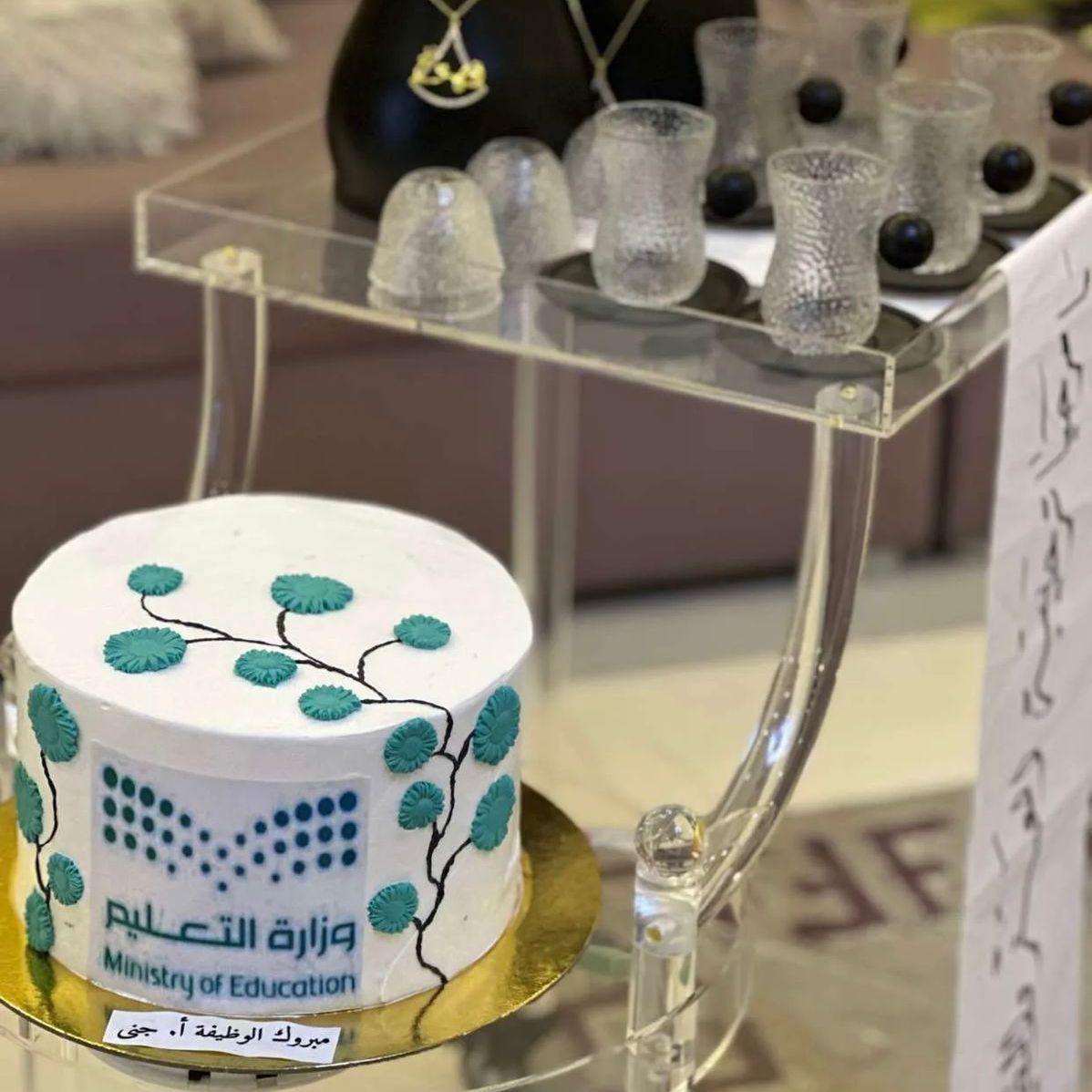 كيكات لجمييع المناسبات
بحشوات متنوعه حسب الطلب