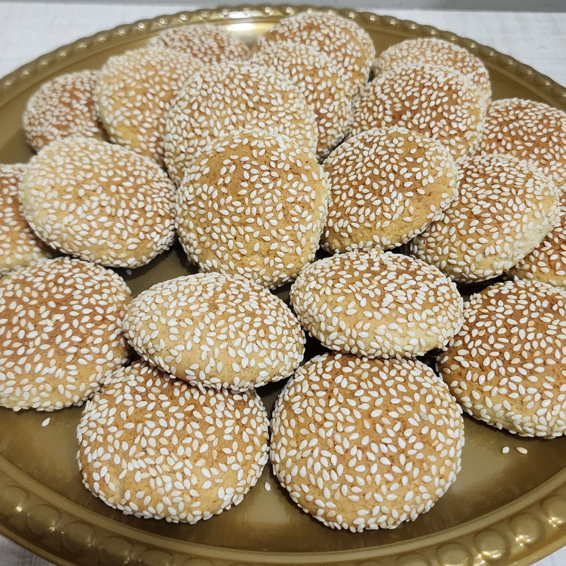 بسكويت بالسمسم