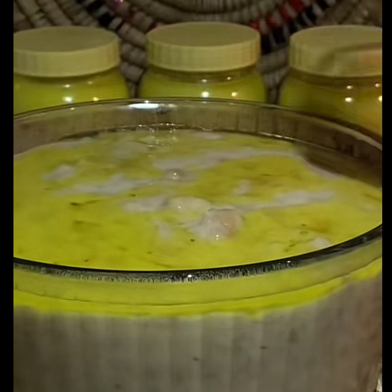 مرقوق بالسمن والحليب
الصغير: ٣٥ ريال
الوسط: ٥٠ ريال
الكبير: ٨٠ ريال
مع اضافه السمن : ٢٠ ريال