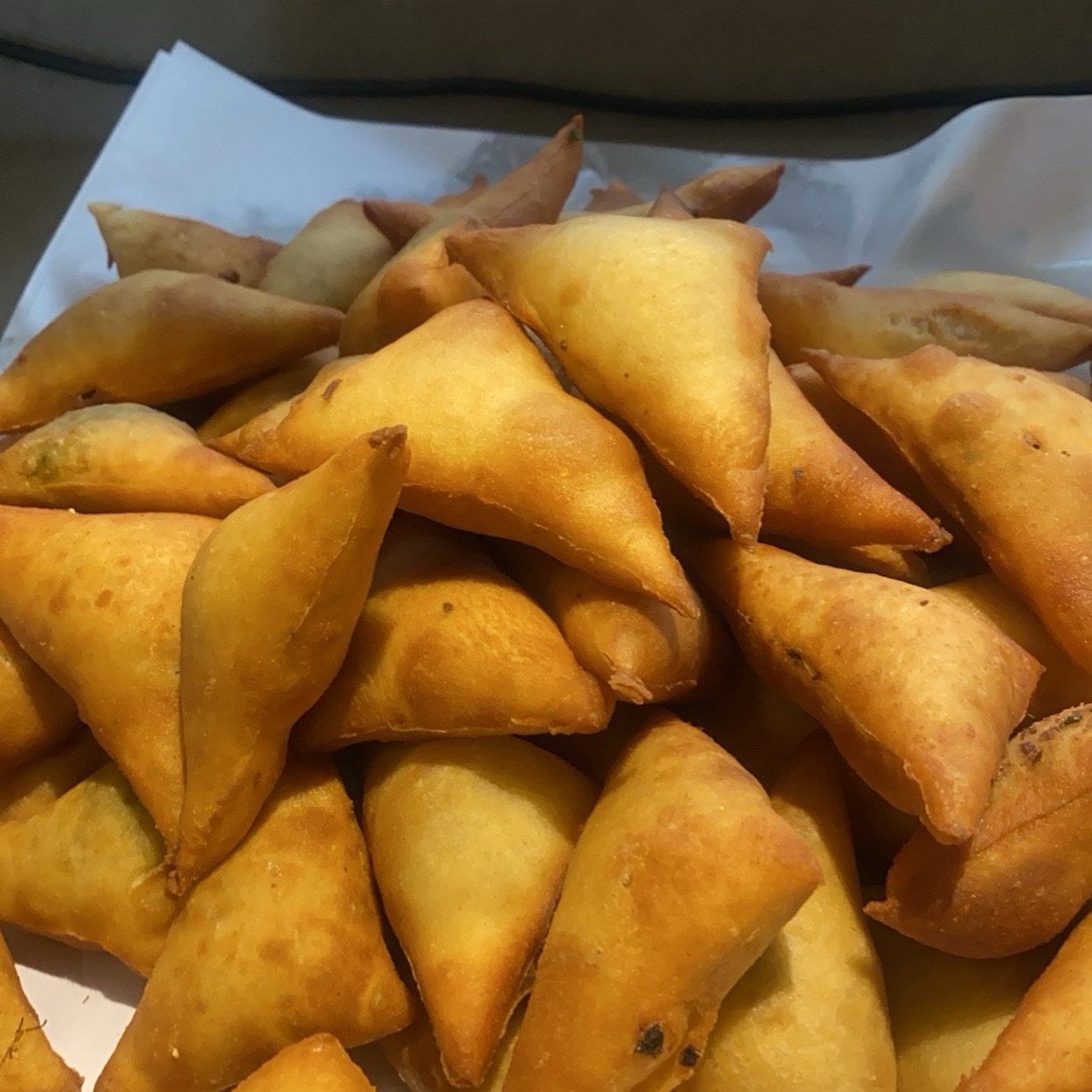 سمبوسه دجاج بعجينه البيت