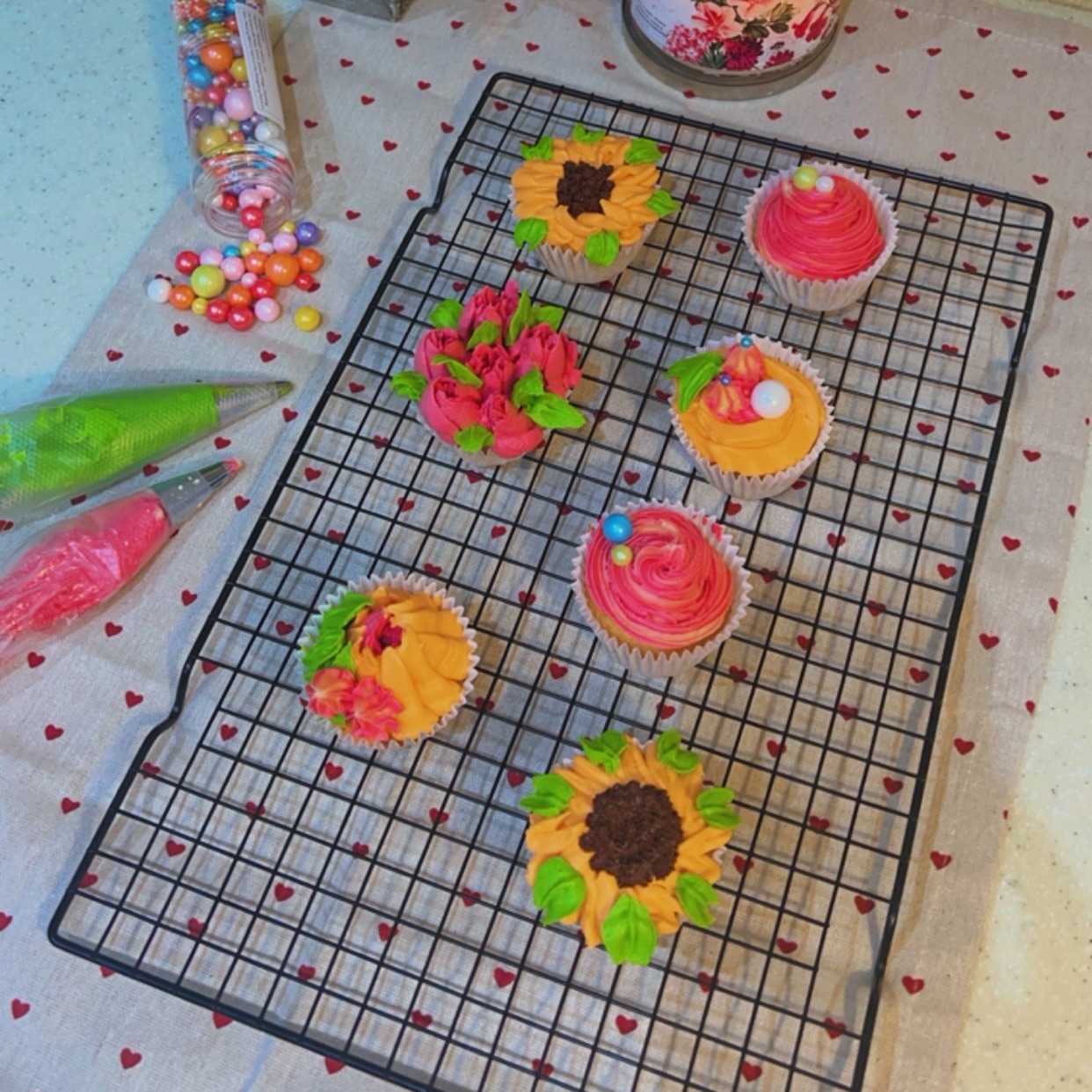 كب كيك الورد