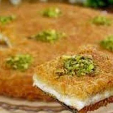 احلى كنافه بالقشطه ممكن تدوقها ف حياتك اضمنلك ريحه وجوده وطعم وكلو على قد الايد😉🔥🔥🔥🔥🔥