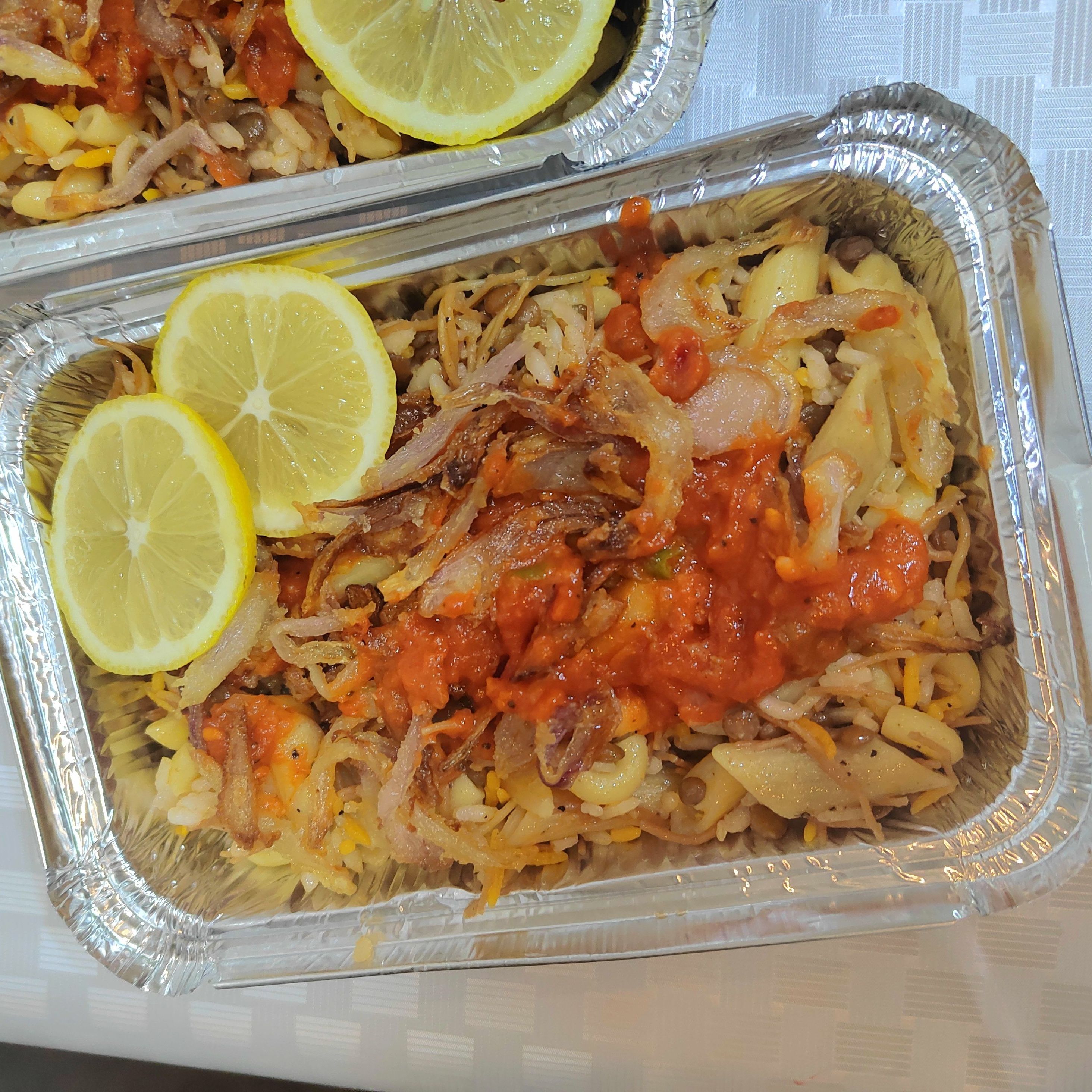 كشري مع صوص سبايسي أو بارد من اختيار الزبون حياكم الله