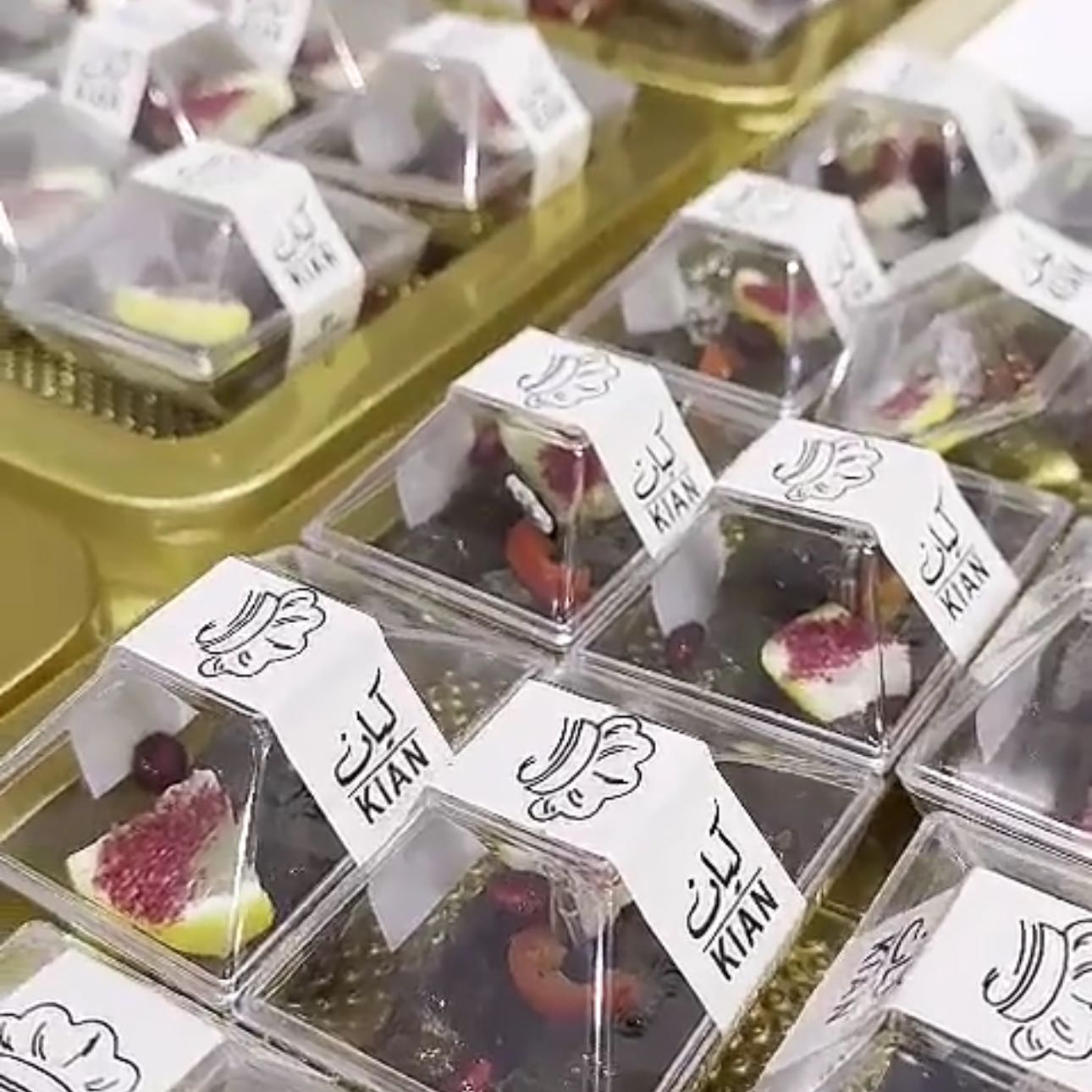 توزيعات ميني ورق عنب واستعداد تام للمناسبات