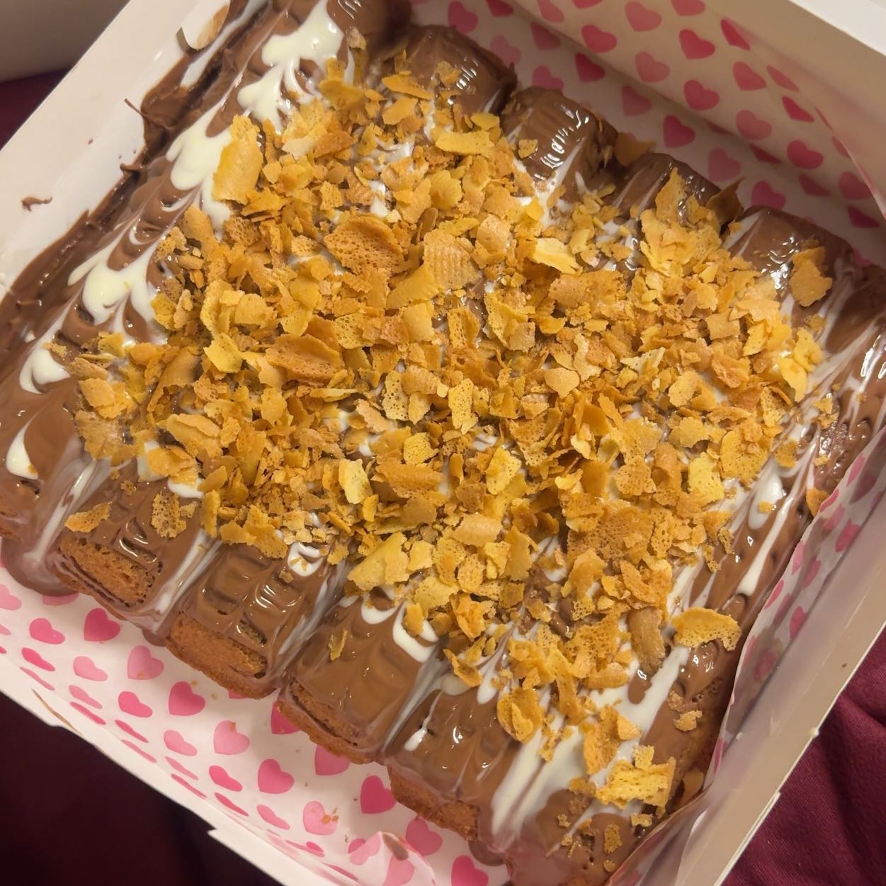 اصابع الكوكيز 
مُكون من 6 اصابع مُغرقه بالشوكولاته البلجيكيه