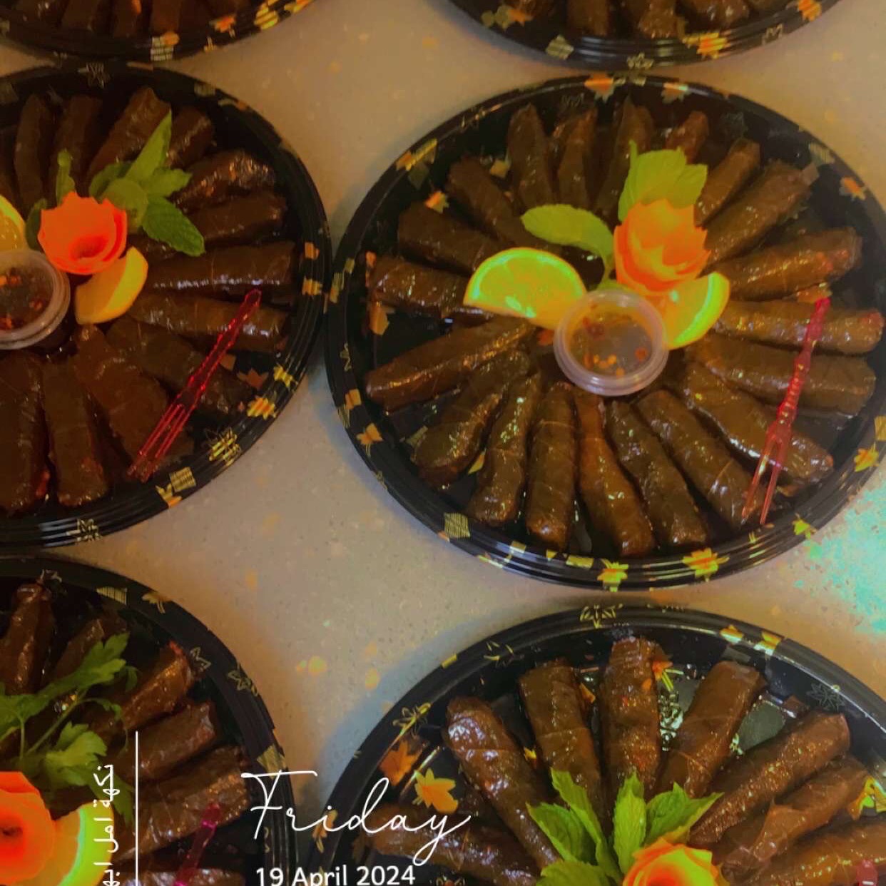 ورق العنب المحشي هو واحد من الأطباق الشائعة في منطقة الشرق الأوسط، ويعدّ غالباً من المازاوات التي تضم مجموعة من أنواع المقبلات