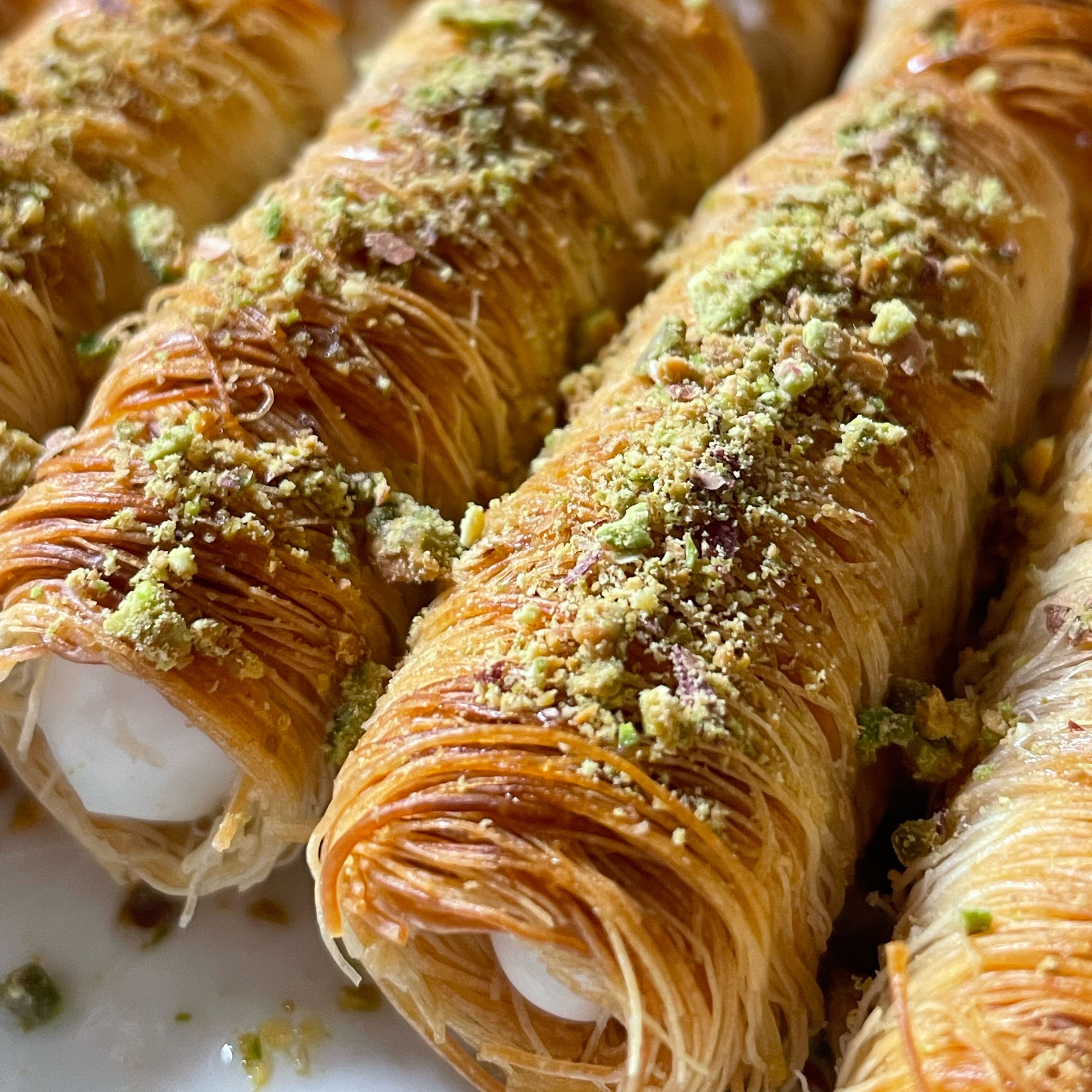 اصابع الكنافة محشية بالقشطه
