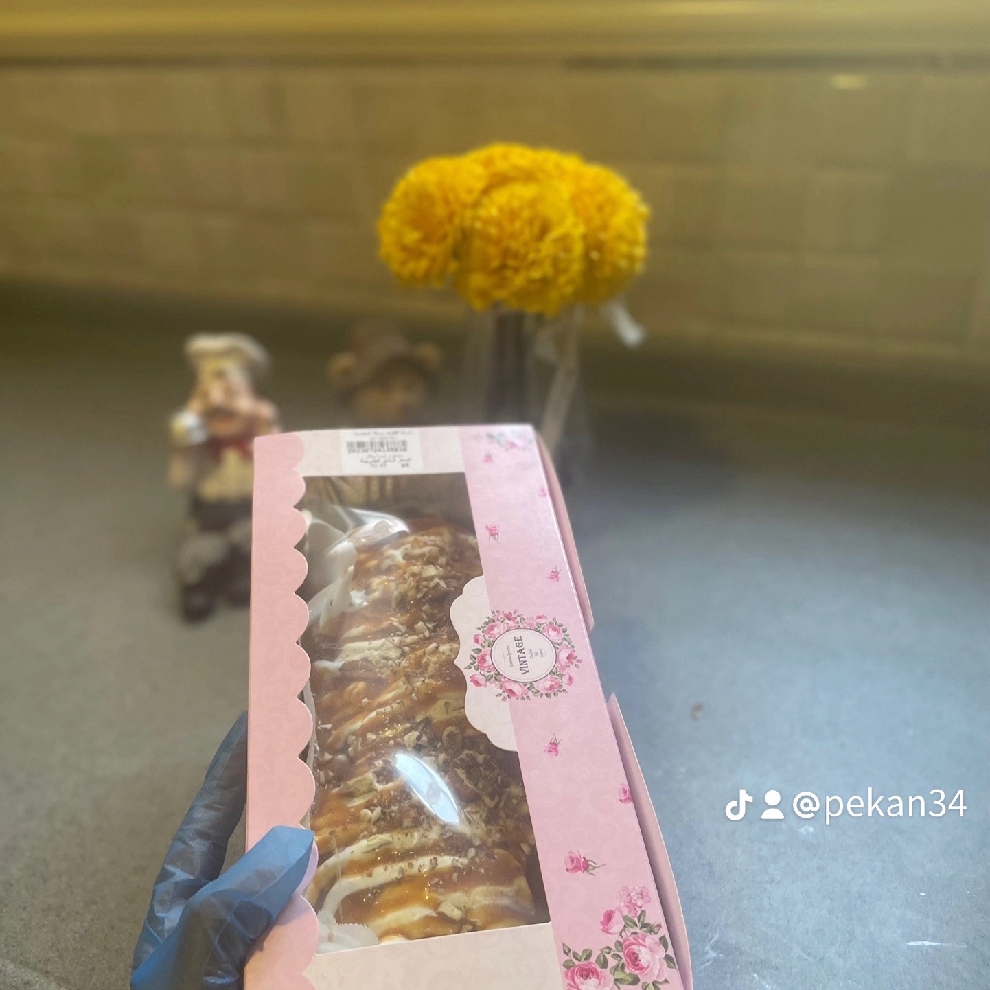 بكج سيانبون  ٣حبات
حياكم بحسابي بالتيك توك 
يمين الصوره