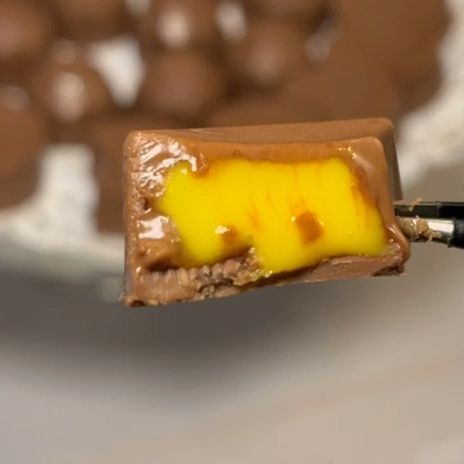 شكولاته بلجيكيه بحشوه الزعفران