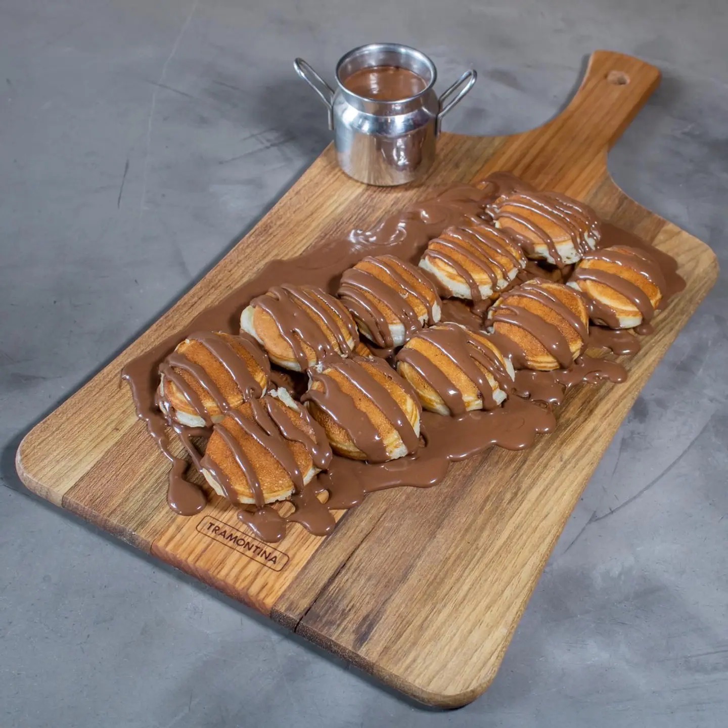 بان كيك جربوه وان شاءالله بيعجبكم وأنا
 متأكده بيعجبكم 😋
السعر كبير :  أربعين حبه 50 
وسط : 30 خمس وعشرون حبه  
صغير : 15 عشر حبات