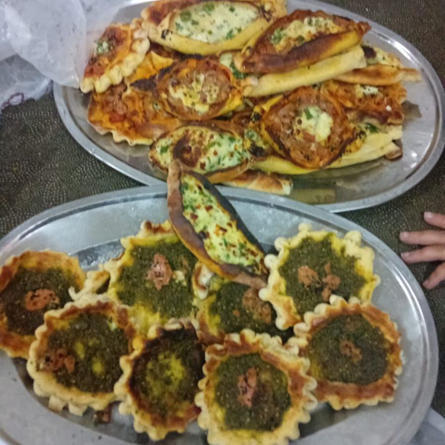 فطاير ومعجنات والحشرات حسب الطلب