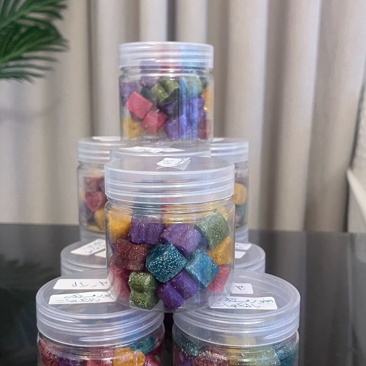 بخور المستكه  بروائح منعشه 
تستخدم بعد الطبخ لسحب روائح  الطبخ ثم بعده استخدمي بخورك الخاص