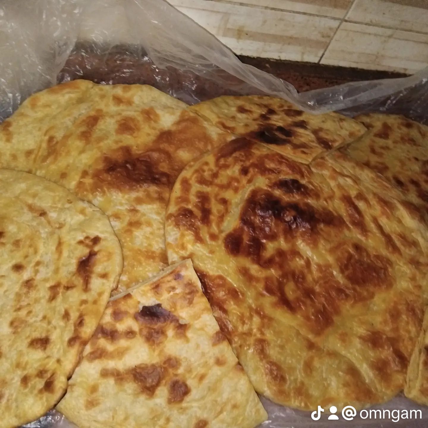 فطير مشلتت الوحده تكفي ٥ أفراد ب ٥٠ ج