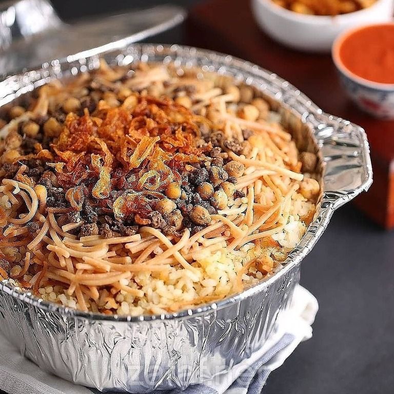 حسب الكميه صغير  وكبير وسط