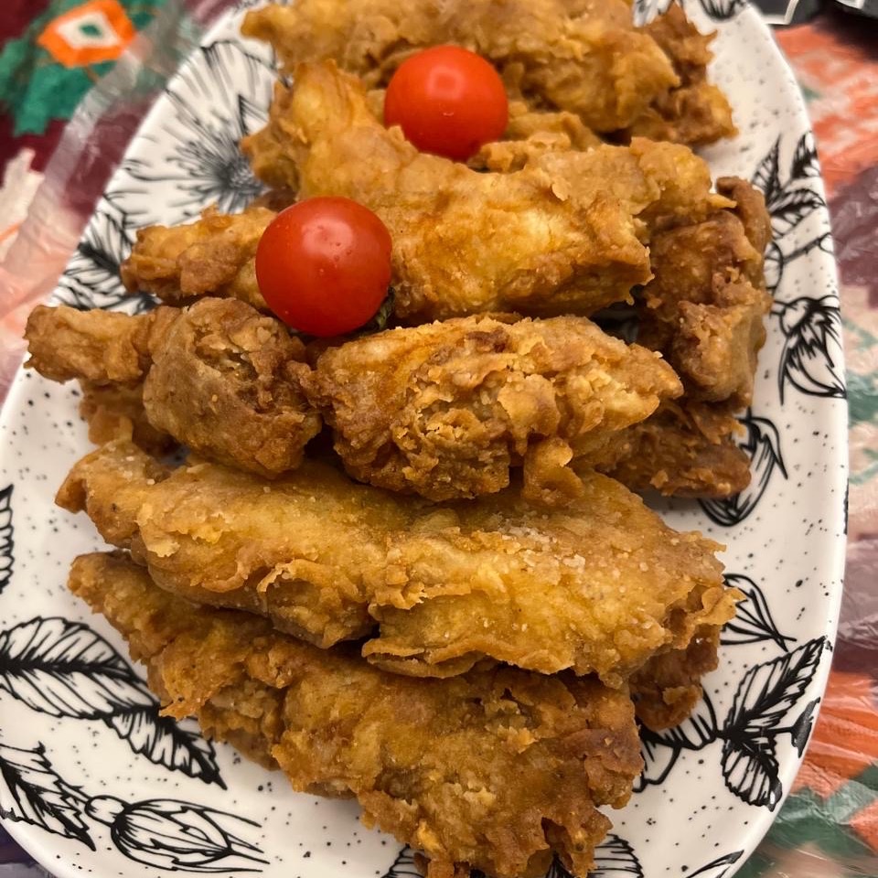 سمك فيليه مقرمش ولذيذ يقدم مع طحينه