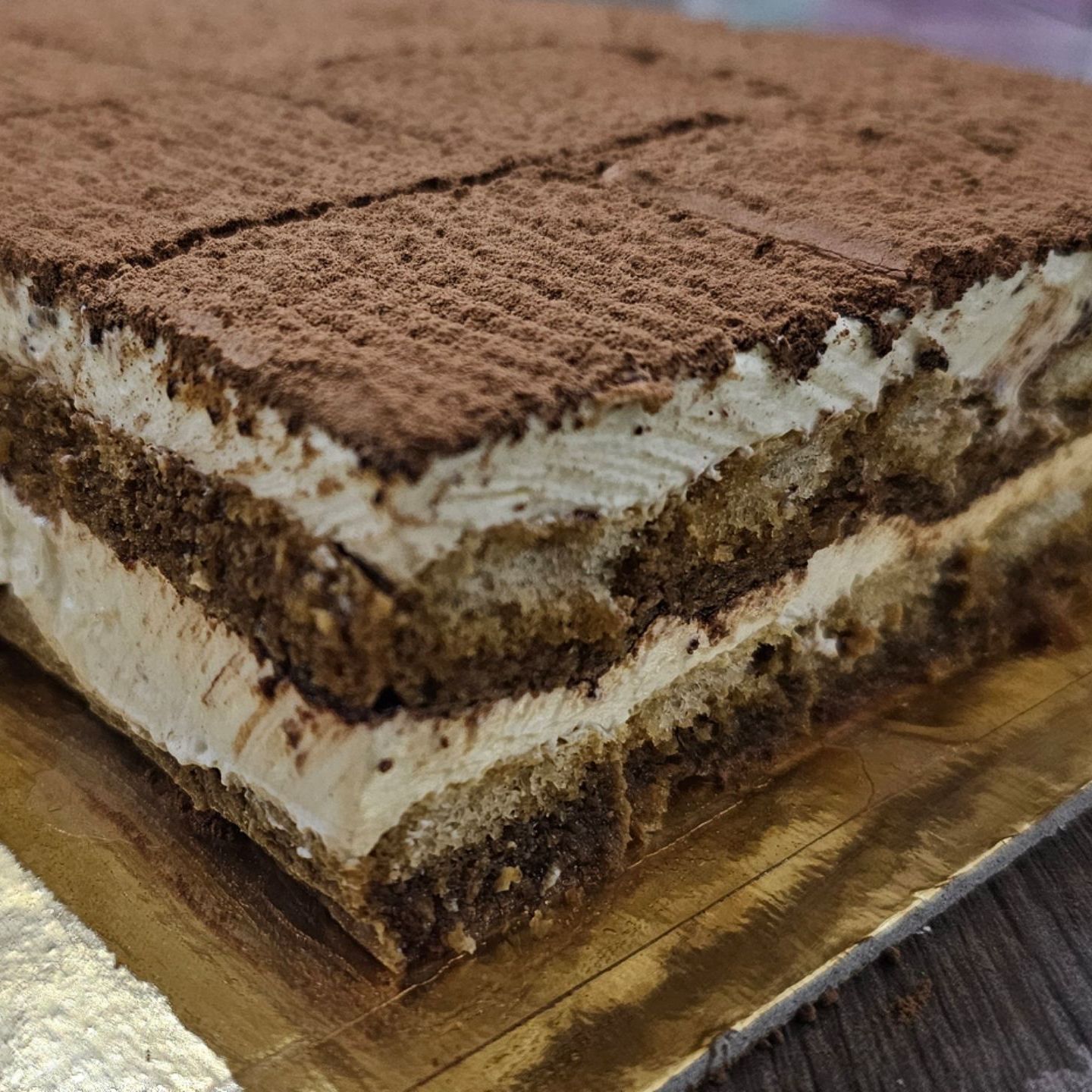 تيراميسو الايطالي 
للطلب قبل يوم لاننا نحضرها خصيصا لكم