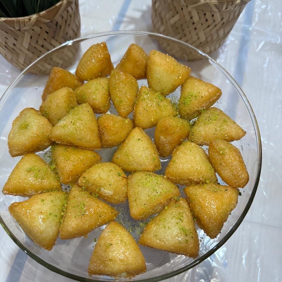 مثلثات السميد  البوكس الصغير ب40   
البوكس الوسط ب 50