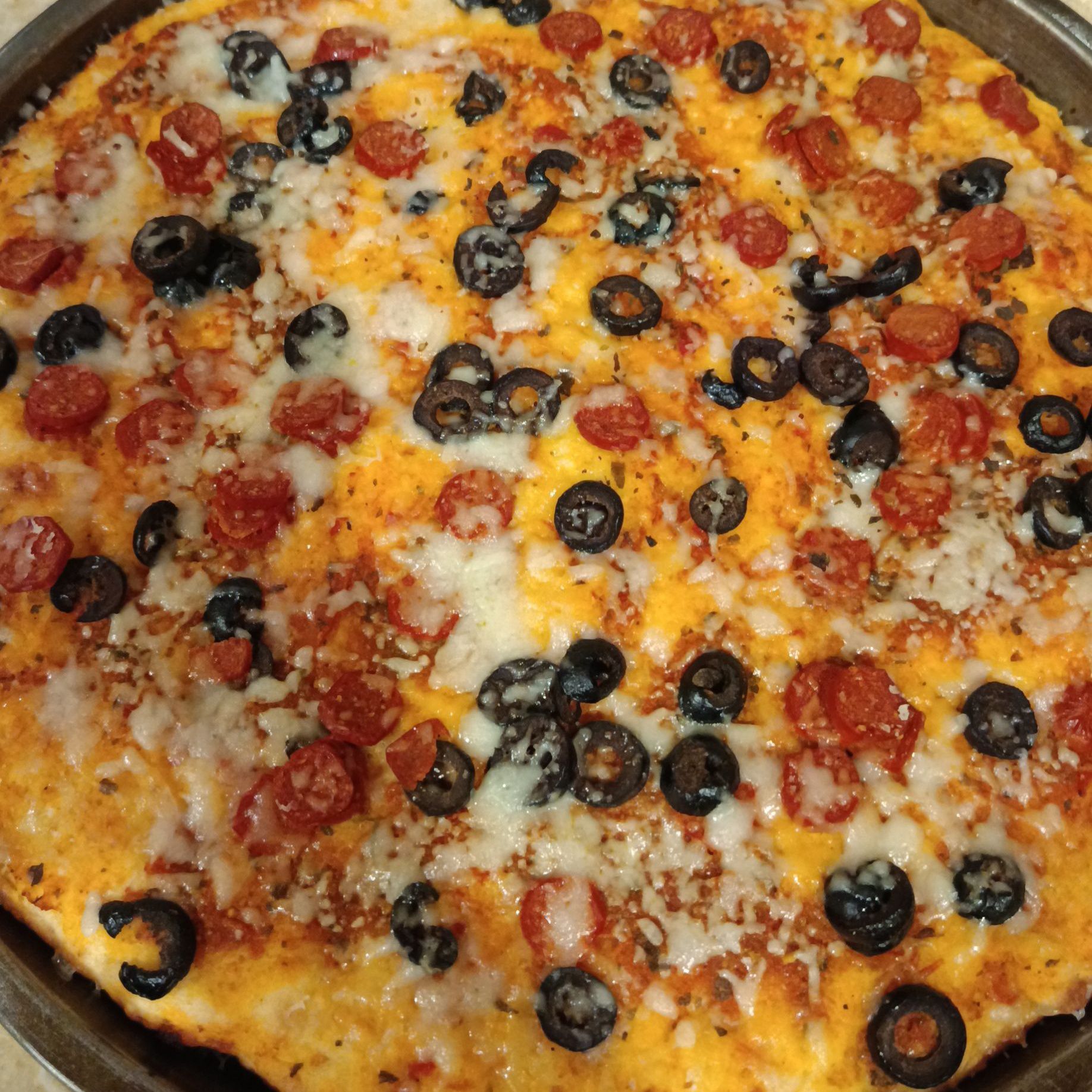 بيتزا كبيره ٤٠ ريال