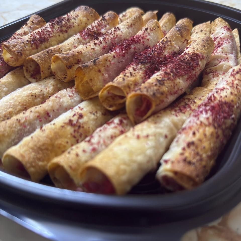 مسخن رول دجاج 
اقل طلب ٢٠ حبة