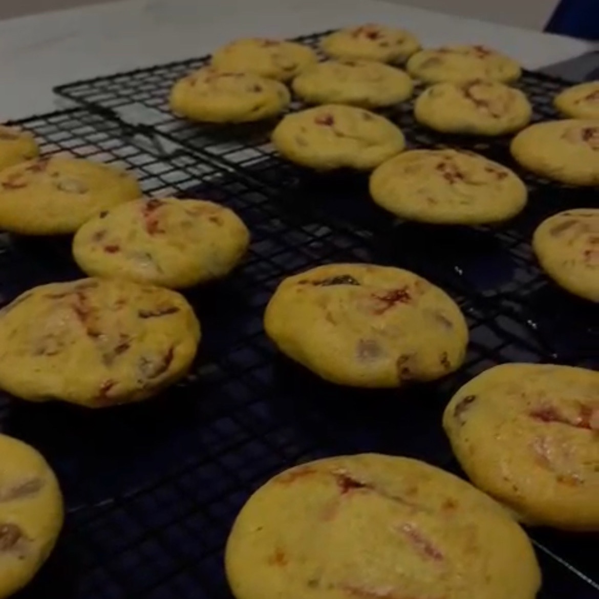 كوكيز محشي بالتوت 🍪