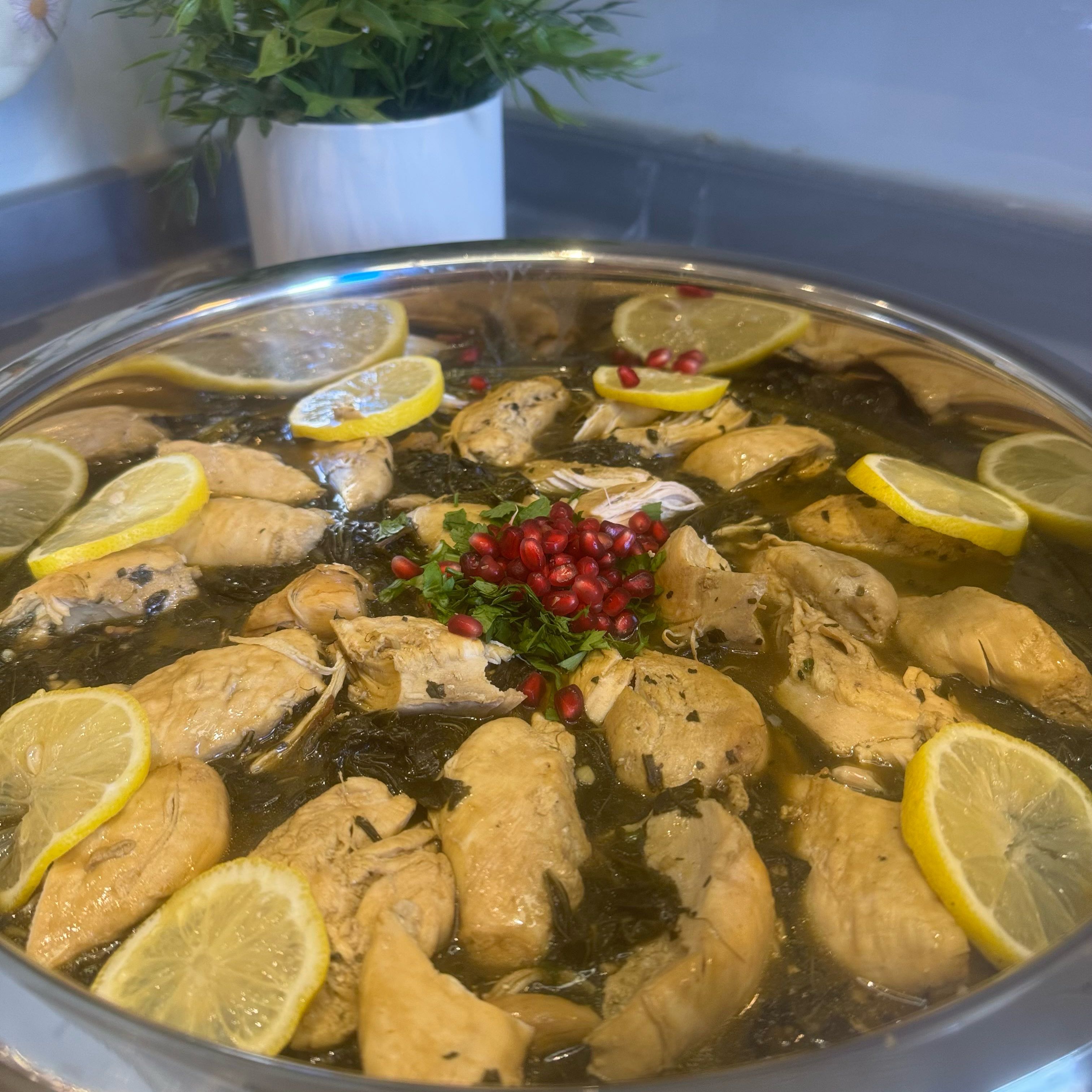 ملوخيه ورق على الطريقه اللبنانيه بالنكهه الاصليه