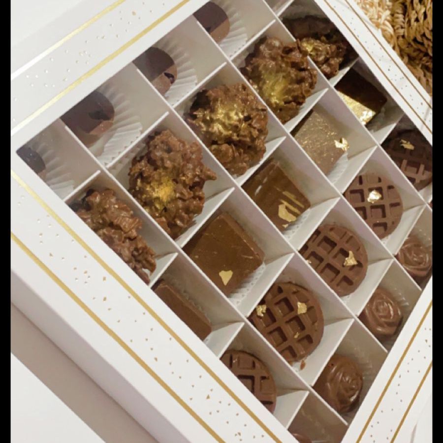 بوكس شوكولاتة بلجيكي مشكل بسعر مميز