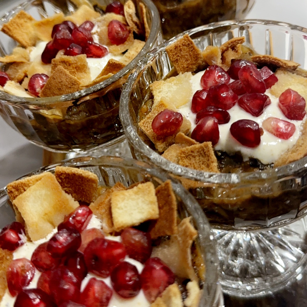 فتة ورق عنب بدبس الرمان