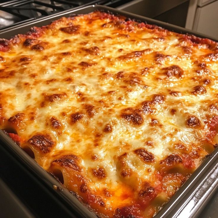 لزانيا بحشوة الدجاج او اللحم حسب ذوقك