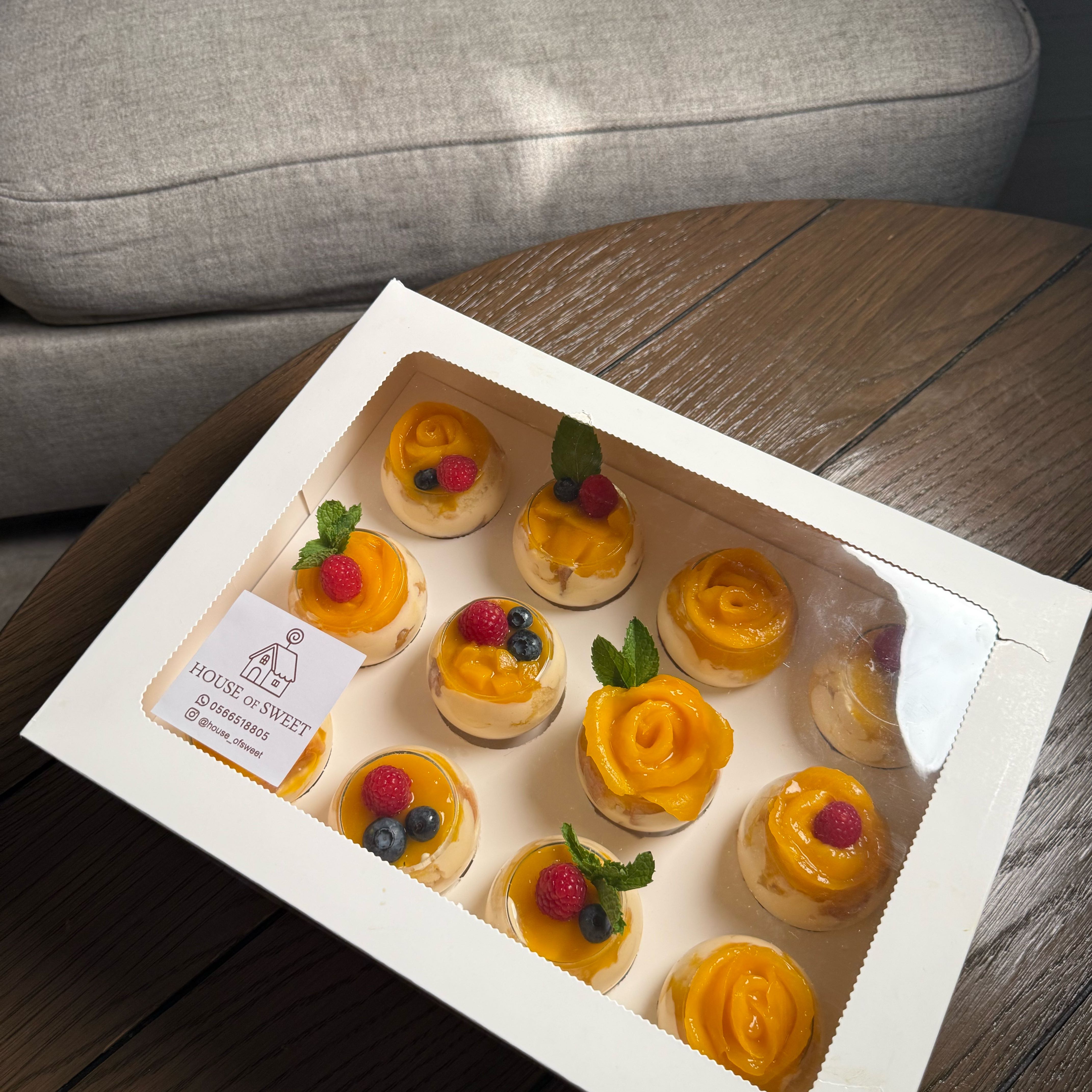 الترافل مانجو || تقديمات زجاجية:🤩
٦ حبات ب 60﷼ 
12 حبه ب 120﷼ 
للحجز والاستفسار واتساب : 0566518805✨
- موقعنا بالدمام ويوجد توصيل 🚚